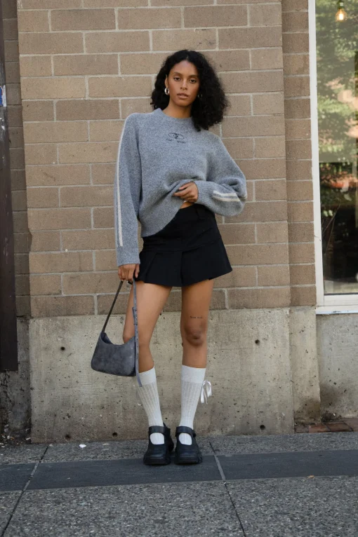 EMBROIDERED OAK SPORT SWEATER