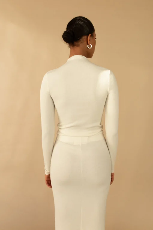 EXPOSED SEAM MOCKNECK TOP