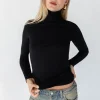 FINE KNIT TURTLENECK TOP