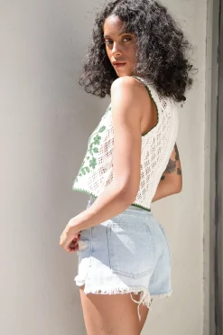 FLORAL EMBROIDERED SWEATER VEST