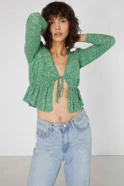 FLORAL V-NECK BLOUSE