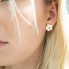 FLOWER EARRING WITH PEARL