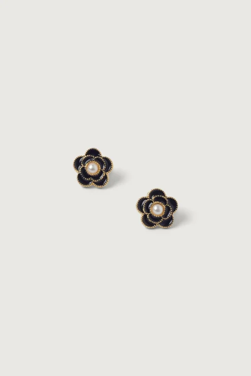 FLOWER EARRING WITH PEARL