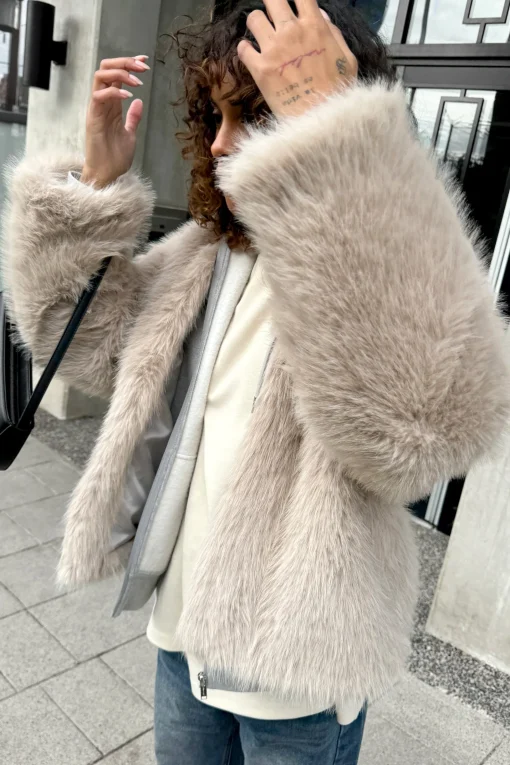 FUZZY JACKET