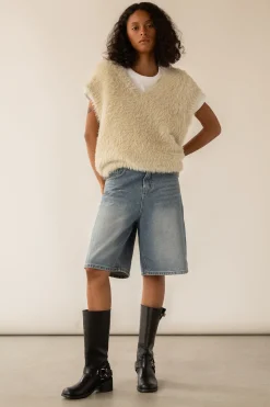 FUZZY SWEATER VEST