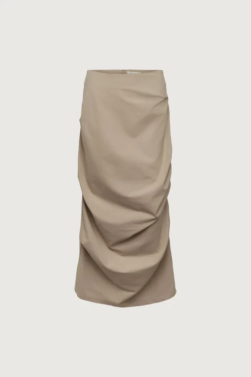 GATHERED DETAIL COLUMN MAXI SKIRT