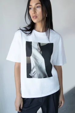 GRAPHIC PRINT T-SHIRT