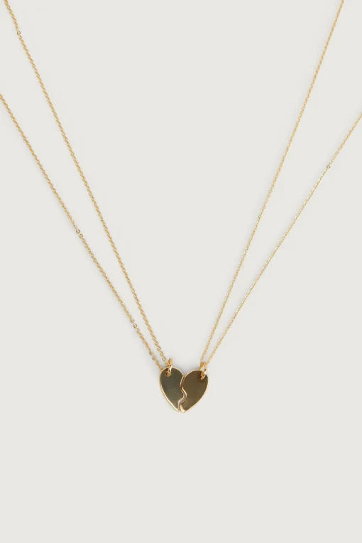 HALF HEART NECKLACE SET