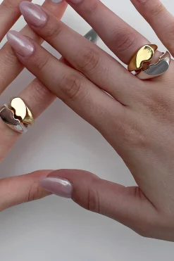 HALF HEART SIGNET RING SET