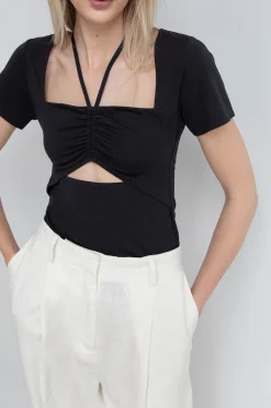 HALTER NECK CUTOUT TEE