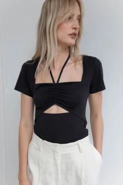 HALTER NECK CUTOUT TEE