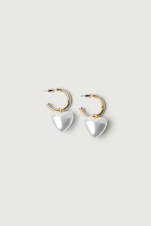 HEART PEARL HOOPS