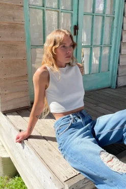 HIGH NECK CROPPED TANK
