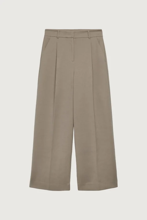 HIGH-RISE STRAIGHT LEG TROUSER WITH PLEATS