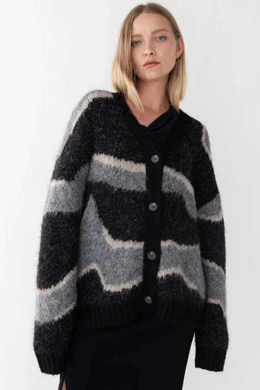 INTARSIA KNIT CARDIGAN
