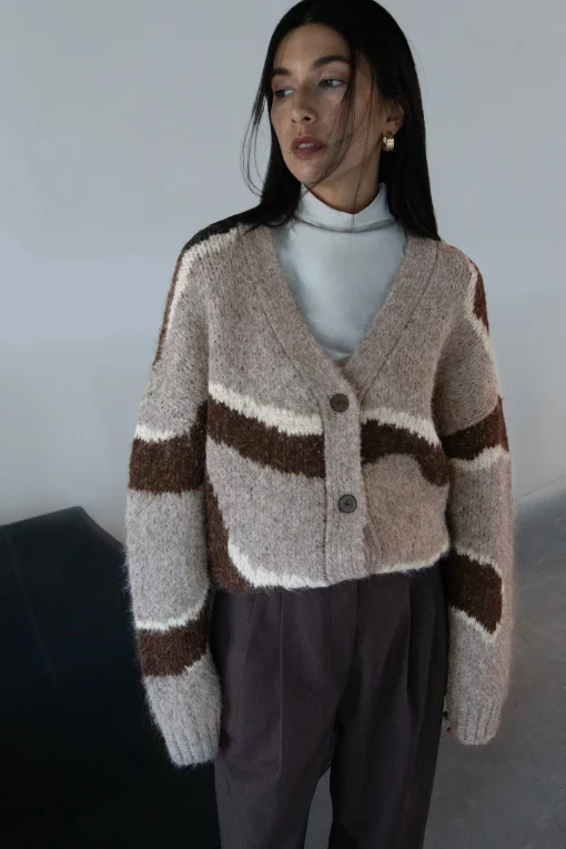 INTARSIA KNIT CARDIGAN