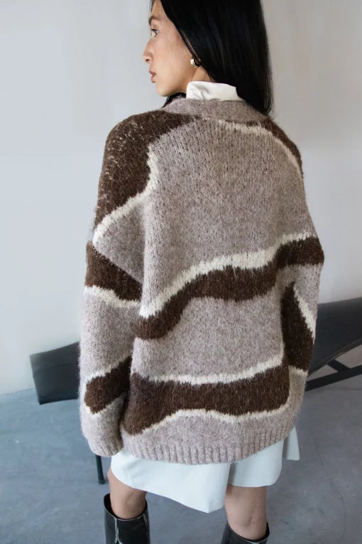 INTARSIA KNIT CARDIGAN
