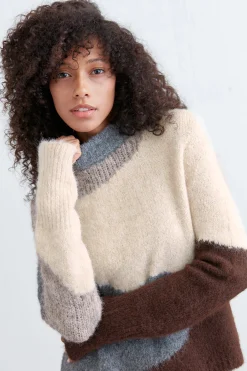 INTARSIA KNIT SWEATER