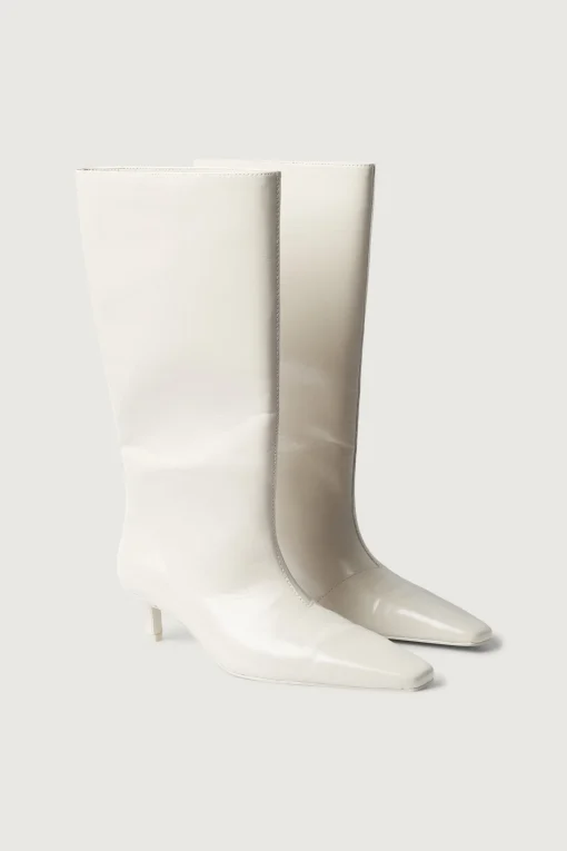 KNEE HIGH BOOT