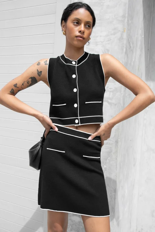 KNIT MINI SKIRT