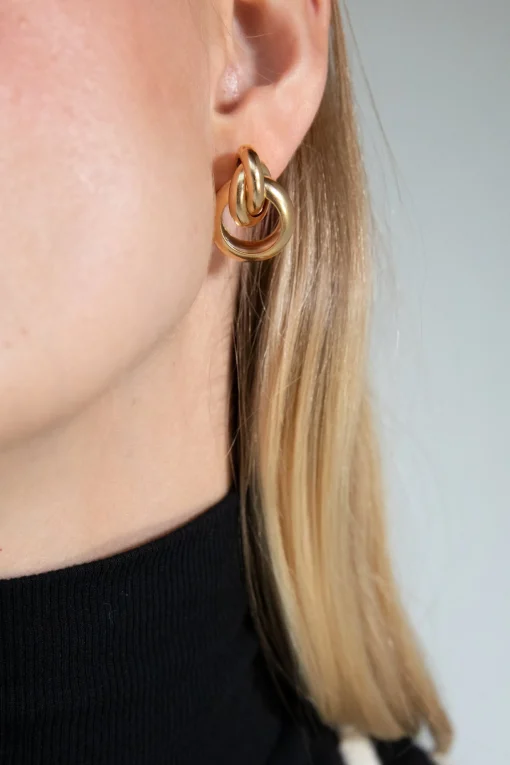 KNOT HOOP EARRING
