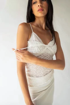 LACE CAMISOLE TANK TOP
