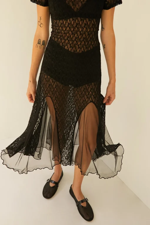 LACE SHORT SLEEVE MIDI DRESS