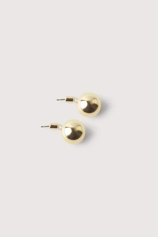 LARGE BALL EARRING