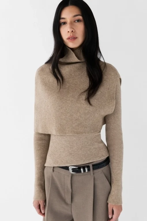 LAYERED KNIT TOP SHAWL SET