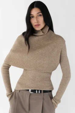 LAYERED KNIT TOP SHAWL SET
