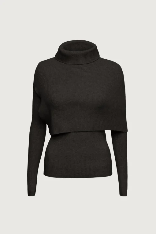 LAYERED KNIT TOP SHAWL SET