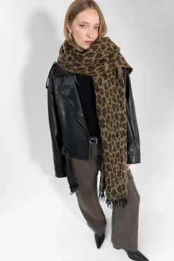 LEOPARD PRINT SCARF