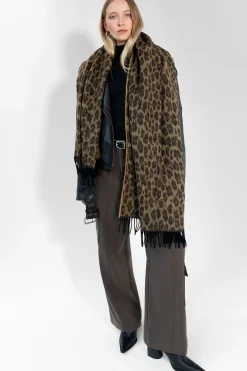 LEOPARD PRINT SCARF
