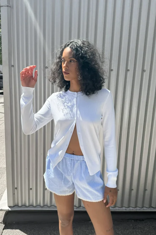 LIGHTWEIGHT KNIT CARDIGAN