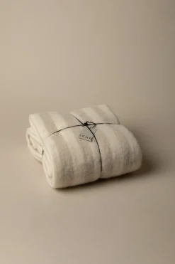 LINEA WOOL BLEND THROW