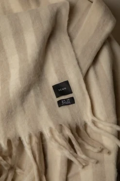 LINEA WOOL BLEND THROW