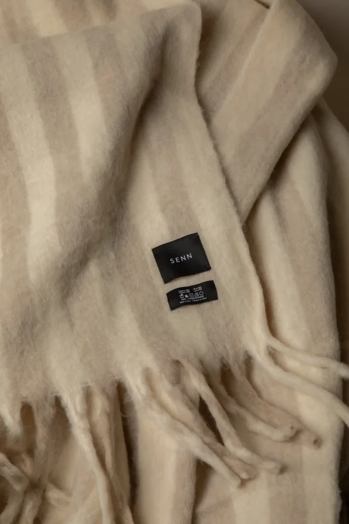 LINEA WOOL BLEND THROW