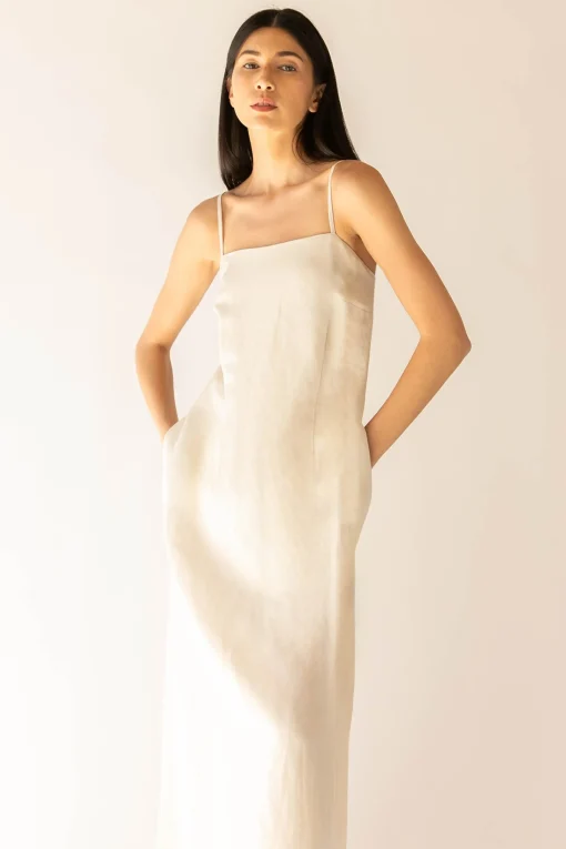 LINEN BLEND MAXI DRESS