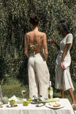 LINEN BLEND OPEN BACK TANK TOP