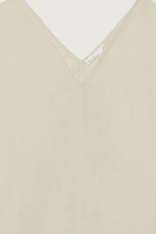 LINEN BLEND V-NECK BLOUSE