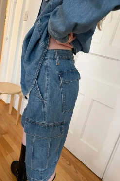 LONG CARGO DENIM SHORT