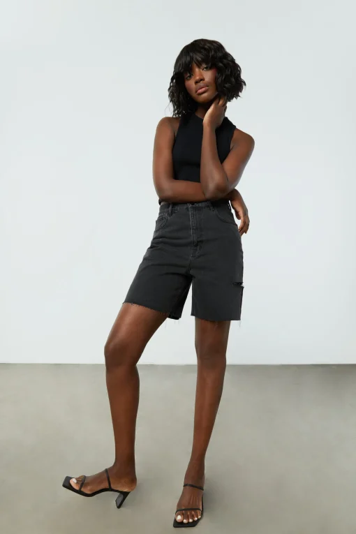 LONG DENIM SHORT