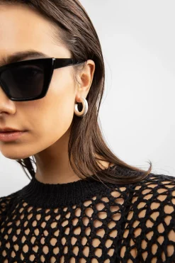MATTE HOOP EARRING