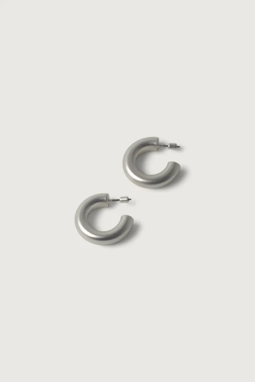 MATTE HOOP EARRING