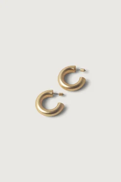 MATTE HOOP EARRING