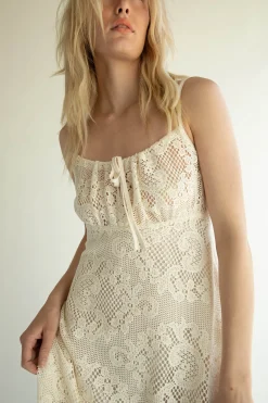 MIDI LACE DRESS