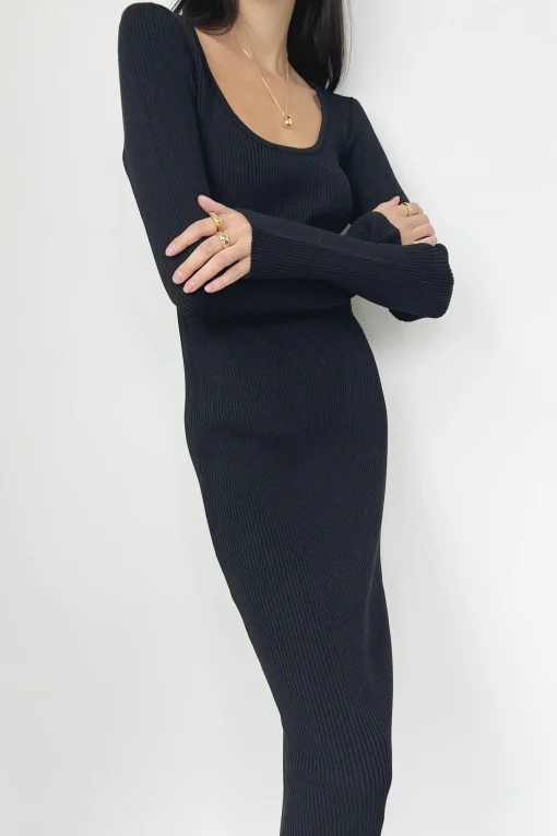 MIDI SCOOP NECK DRESS