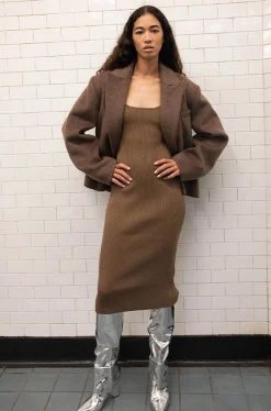 MIDI SCOOP NECK DRESS