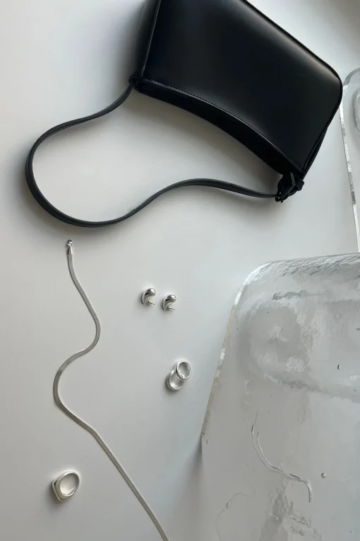 MINIMAL SHOULDER BAG