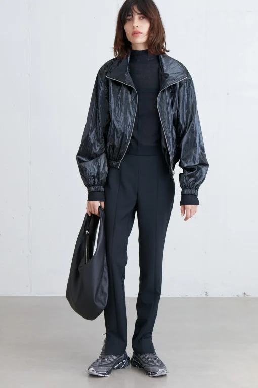 MOCKNECK TOP WITH SEAM DETAILS